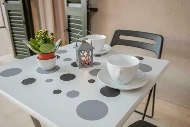 Season4all Apartment